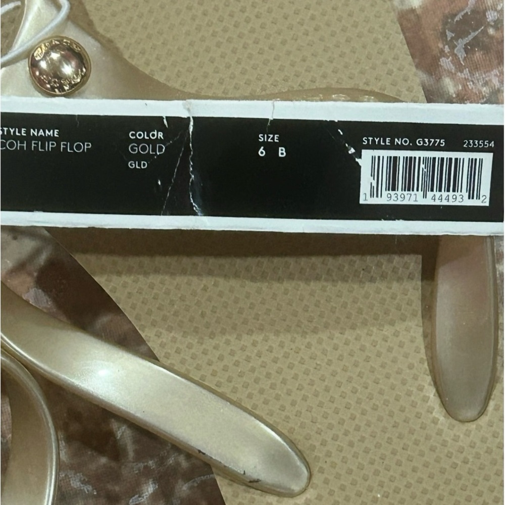 Authentic Coach NWT Gold and Tan Flip Flops - Picture 3 of 4